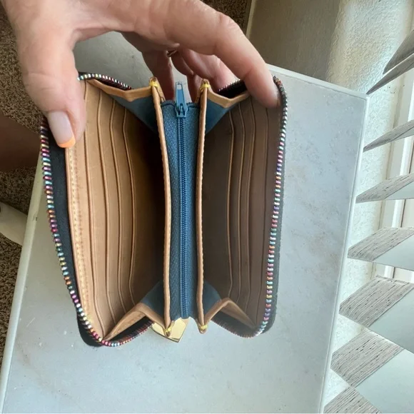 Dooney & Bourke Black Zip Around Wallet with Multicolor DB Logo - Picture 3 of 4